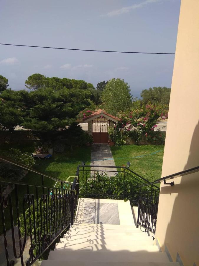 Lefki Studios Lakíthra Екстериор снимка