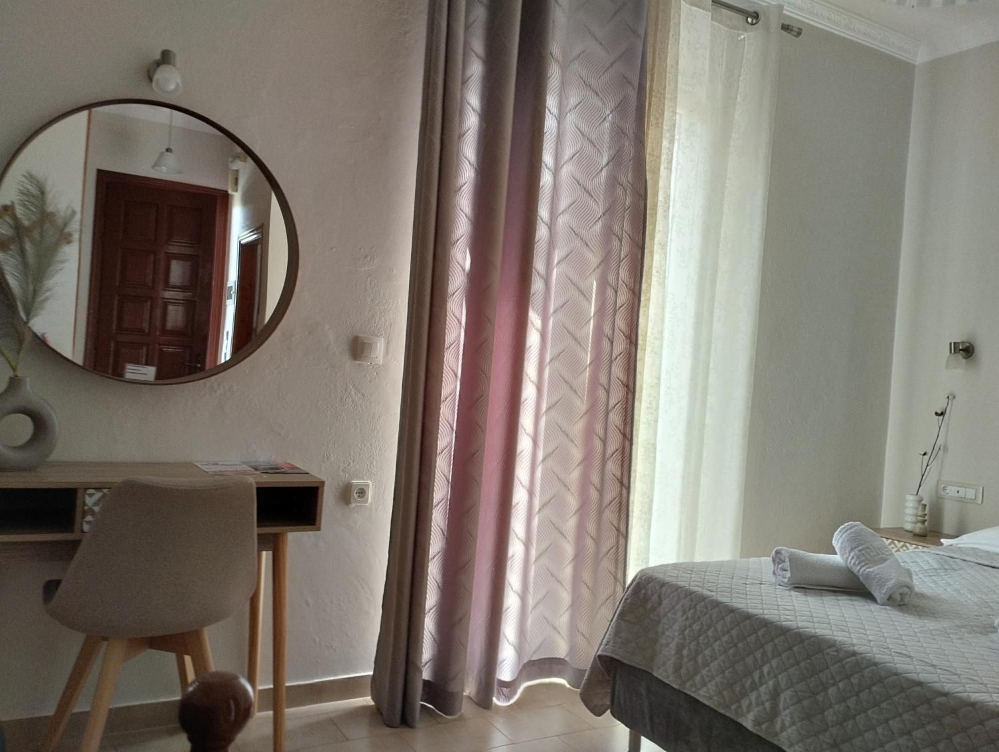 Lefki Studios Lakíthra Екстериор снимка